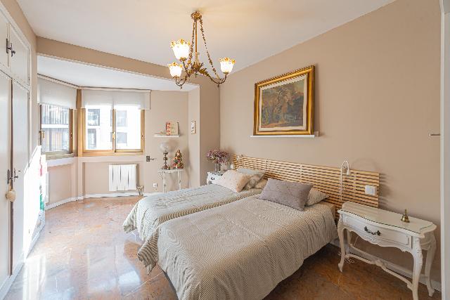 Imagen 2 Inmueble 304339 - Piso en venta en Barcelona / Próximo a Parque Moragas