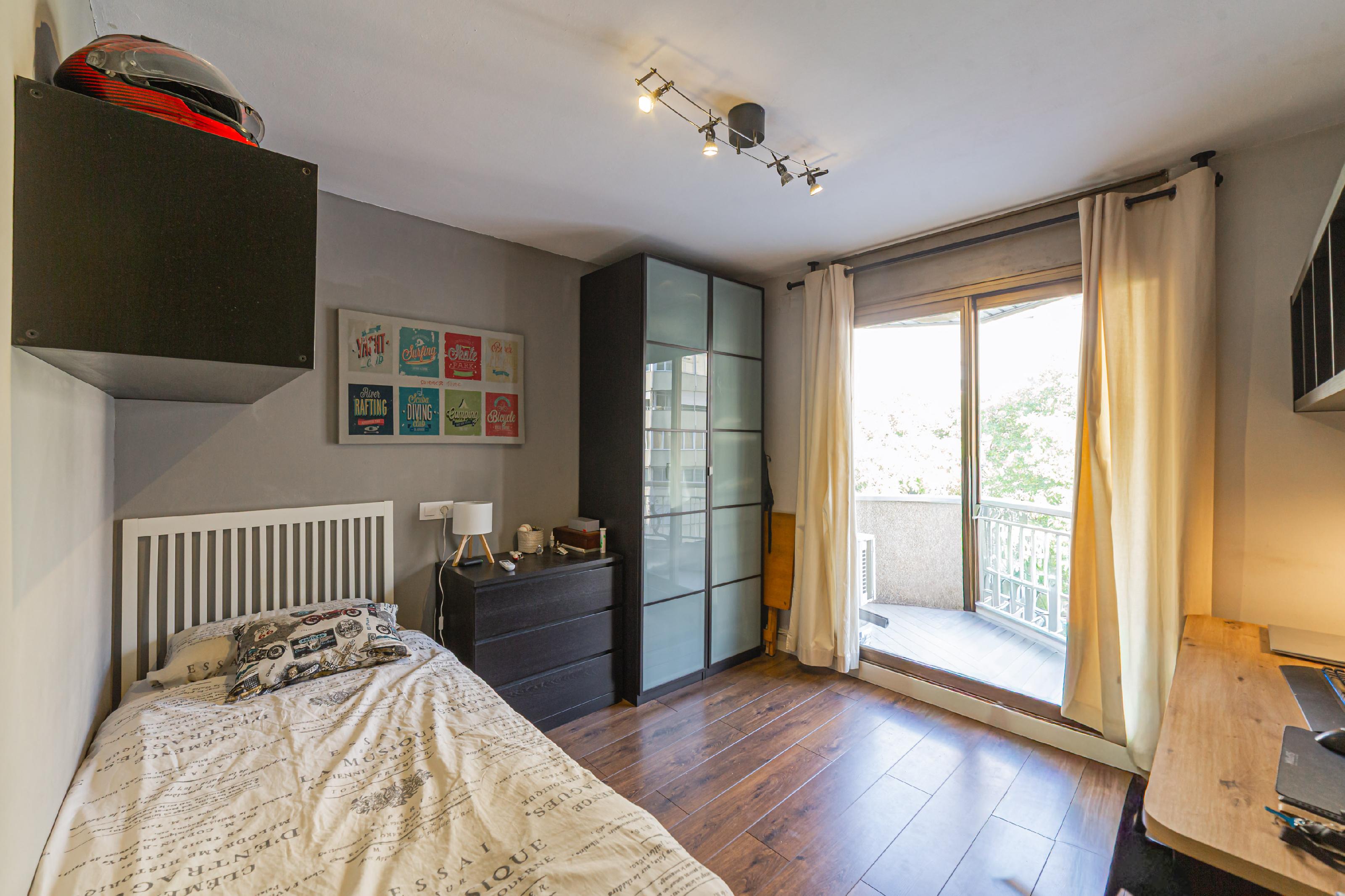 Imagen 20 Piso en venta en Barcelona / Próximo a Parque Moragas