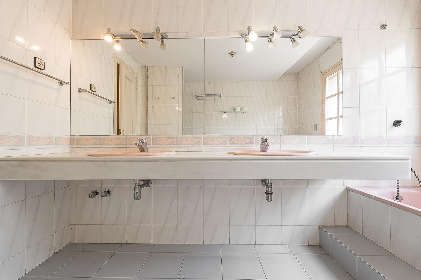 Imagen 30 Casa en venta en Barcelona / Passeig dels Til·lers