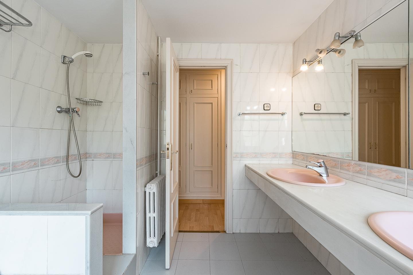 Imagen 32 Casa en venta en Barcelona / Passeig dels Til·lers