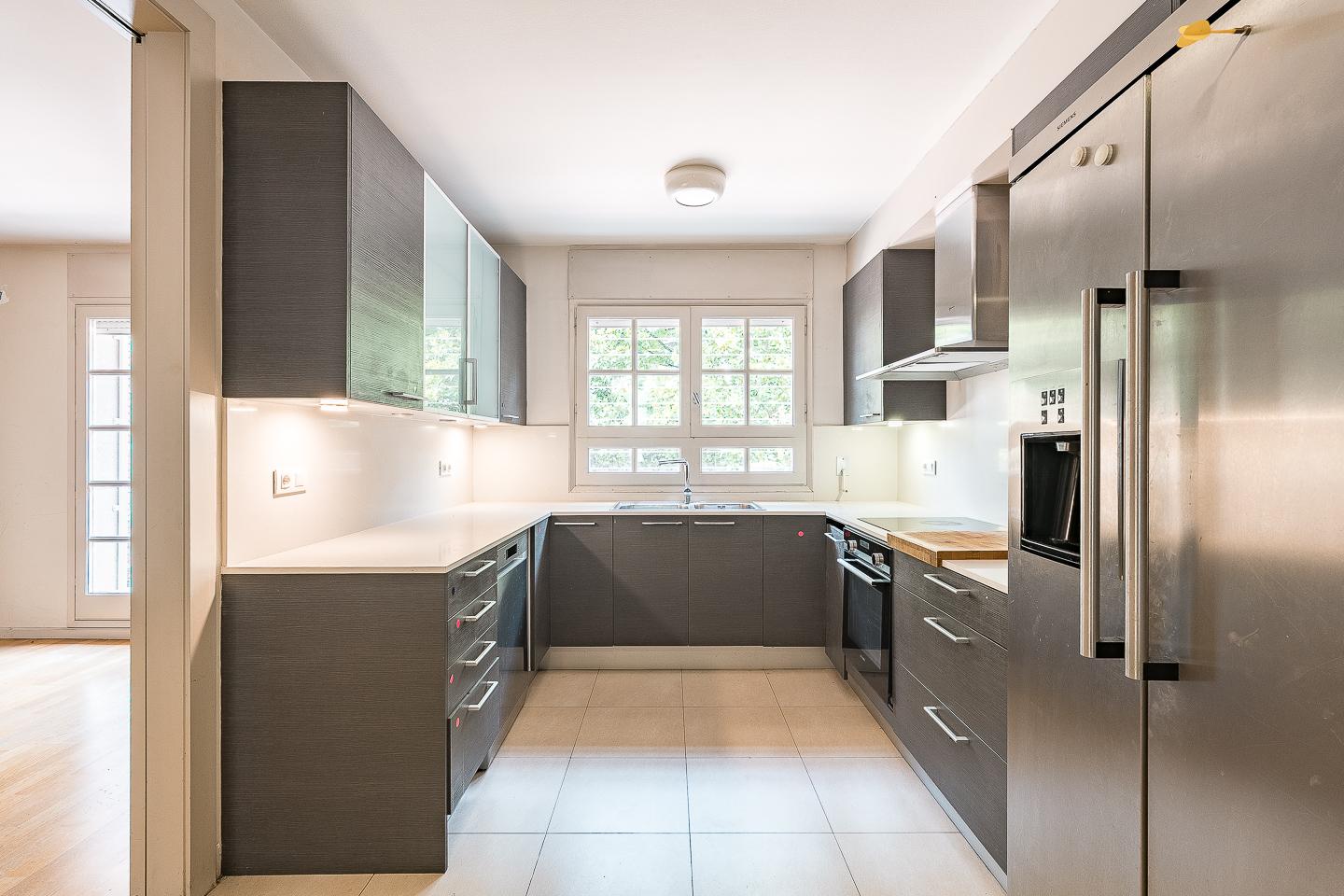 Imagen 4 Casa en venta en Barcelona / Passeig dels Til·lers