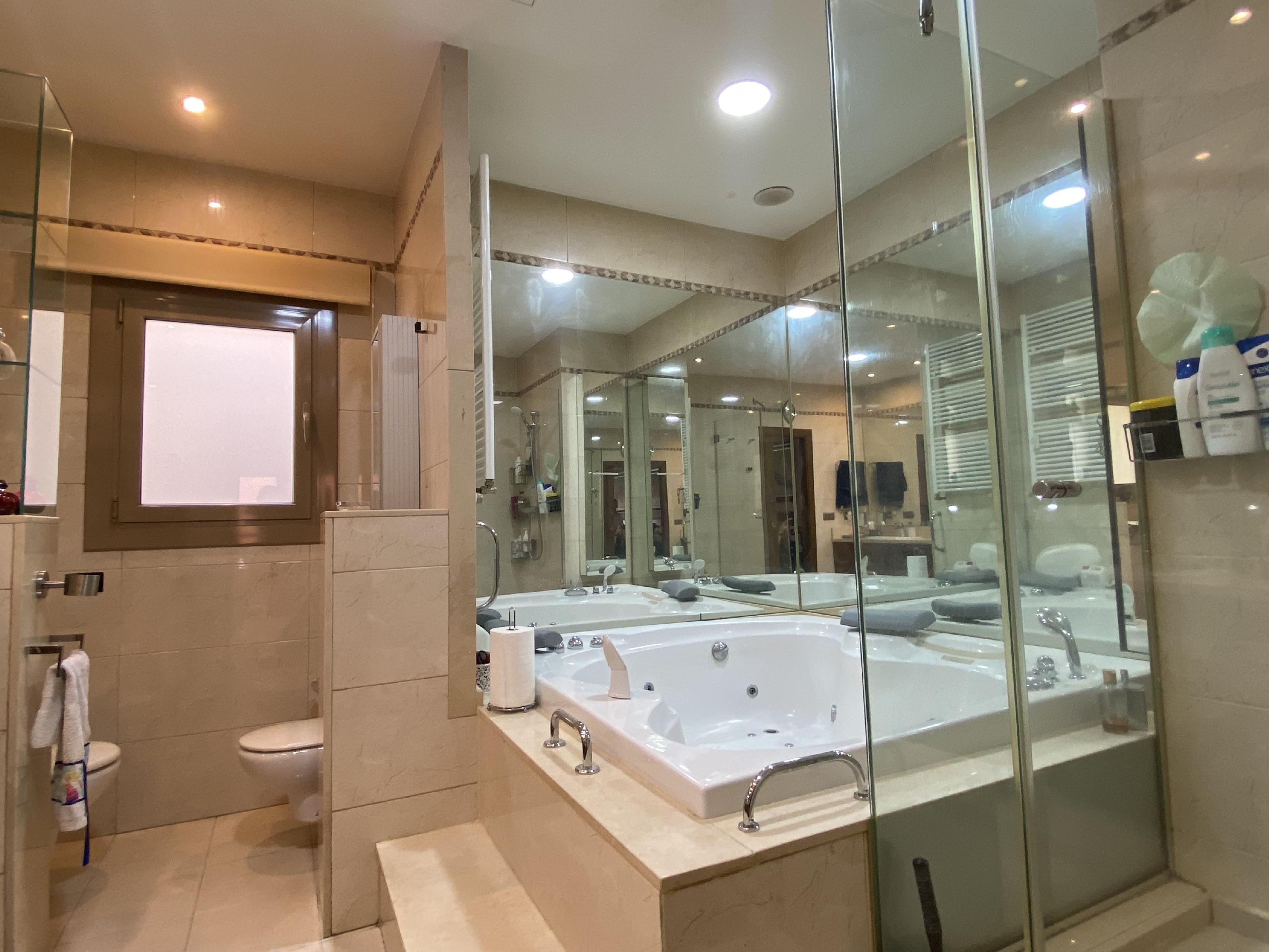 Imagen 36 Piso en venta en Barcelona / Próximo a Parc de Monterols.