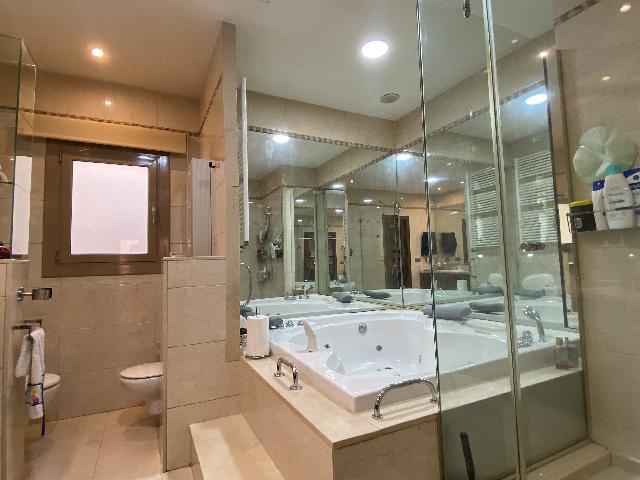 Imagen 5 Inmueble 304988 - Piso en venta en Barcelona / Próximo a Parc de Monterols.