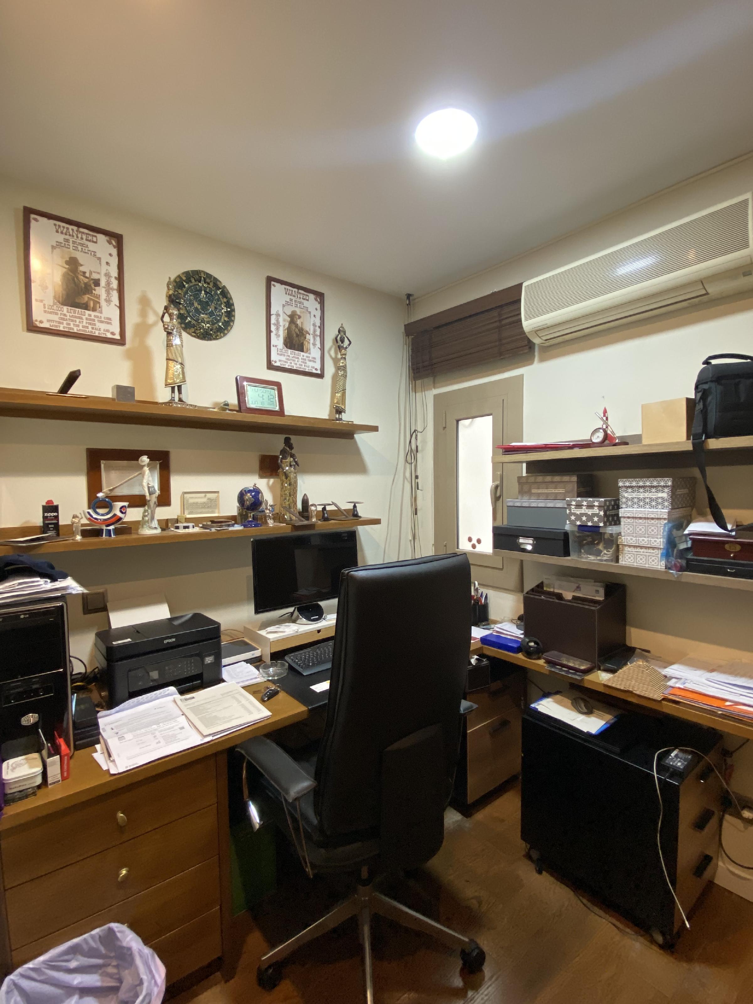 Imagen 33 Piso en venta en Barcelona / Próximo a Parc de Monterols.