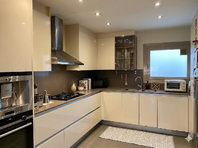 Imagen 4 Inmueble 304988 - Piso en venta en Barcelona / Próximo a Parc de Monterols.