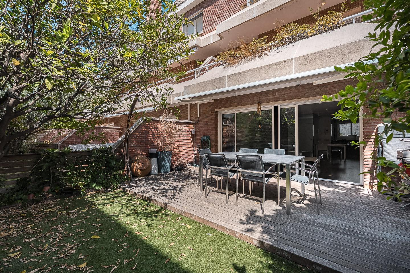 Imagen 1 Casa en alquiler en Sant Just Desvern /  Sant Just-Jardines Doctor Ribalta