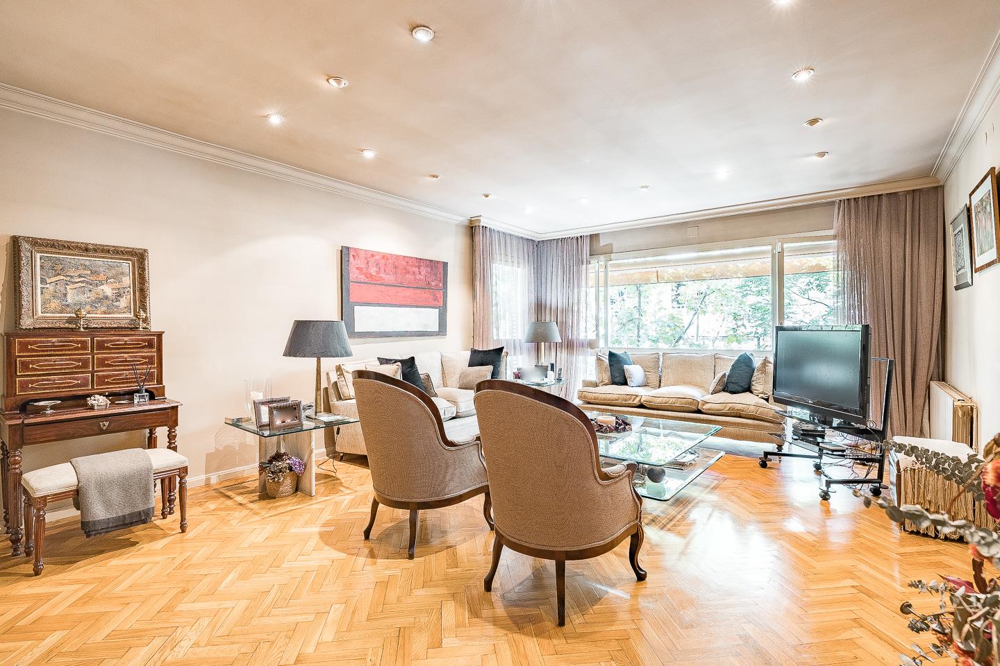 Imagen 1 Piso en venta en Barcelona / Barrio de Tres Torres , zona alta de Barcelona 