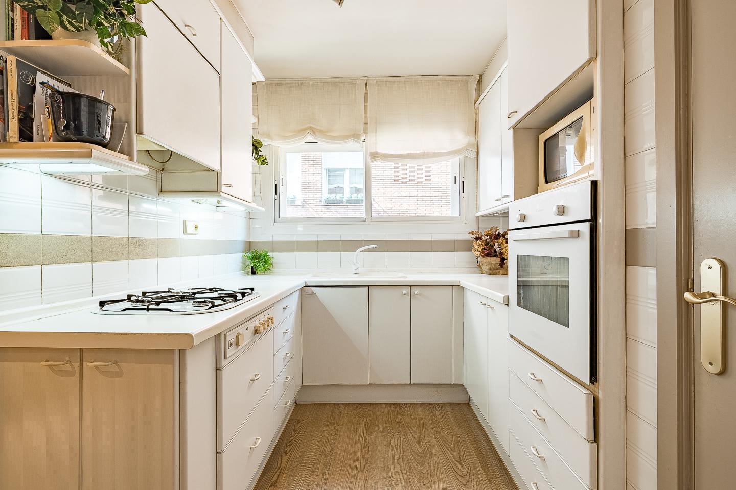 Imagen 5 Piso en venta en Barcelona / Barrio de Tres Torres , zona alta de Barcelona 