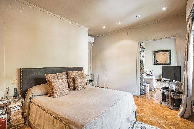 Imagen 17 Inmueble 305230 - Piso en venta en Barcelona / Barrio de Tres Torres , zona alta de Barcelona 