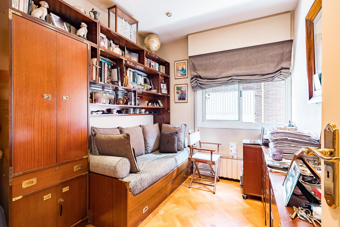 Imagen 20 Piso en venta en Barcelona / Barrio de Tres Torres , zona alta de Barcelona 