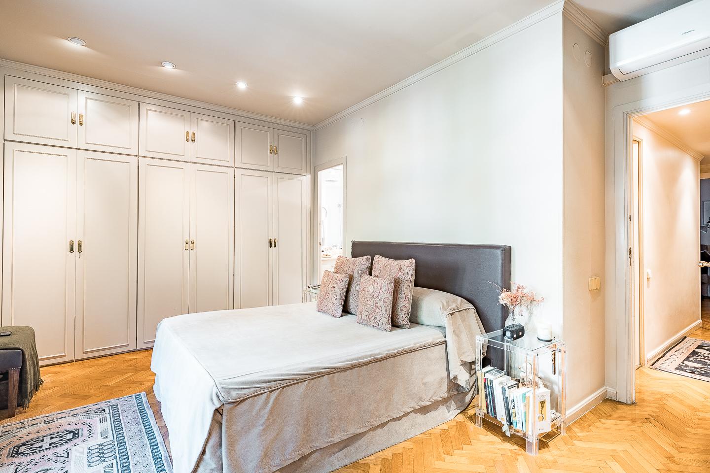 Imagen 18 Piso en venta en Barcelona / Barrio de Tres Torres , zona alta de Barcelona 
