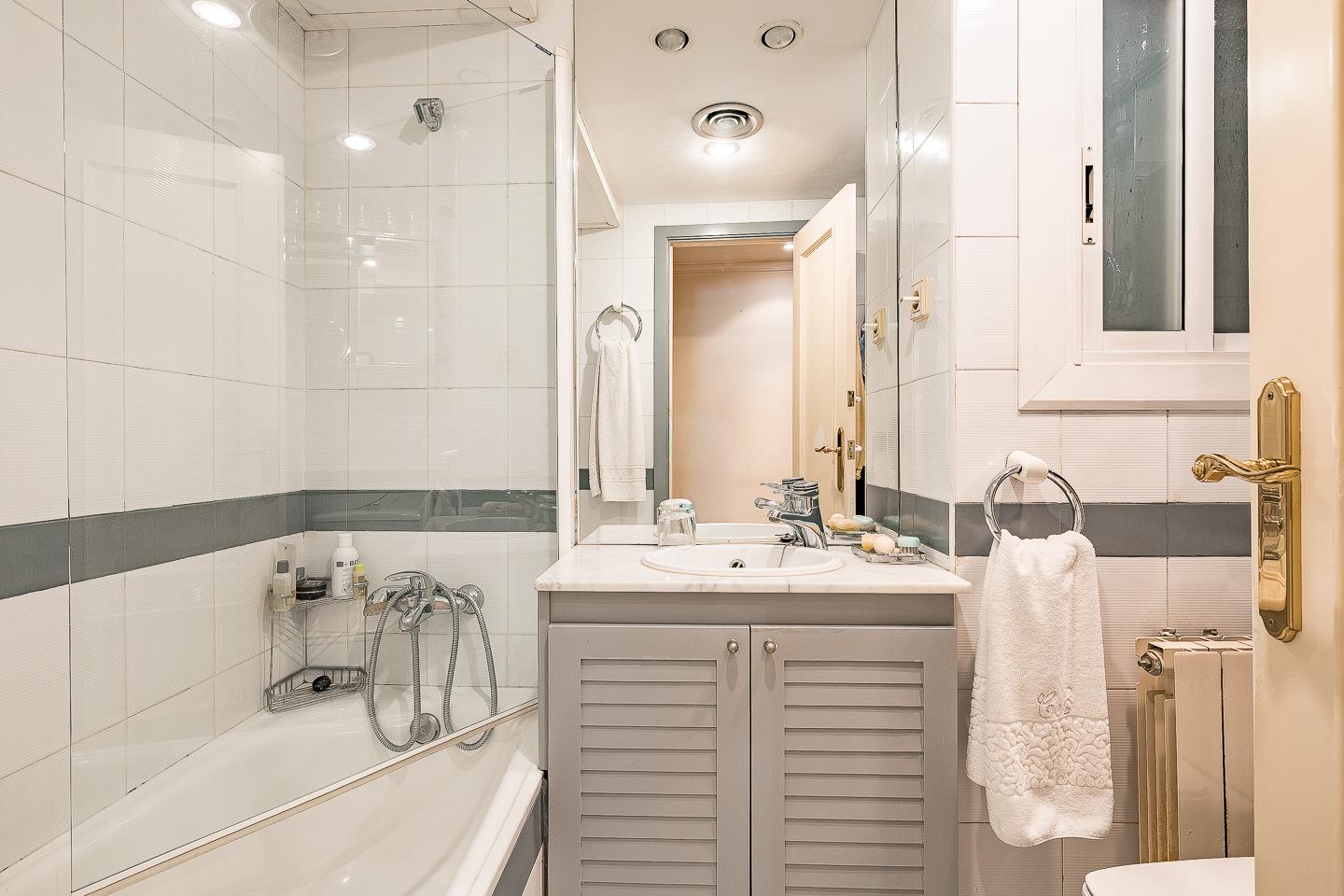 Imagen 30 Piso en venta en Barcelona / Barrio de Tres Torres , zona alta de Barcelona 