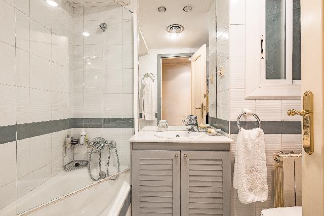 Imagen 30 Inmueble 305230 - Piso en venta en Barcelona / Barrio de Tres Torres , zona alta de Barcelona 