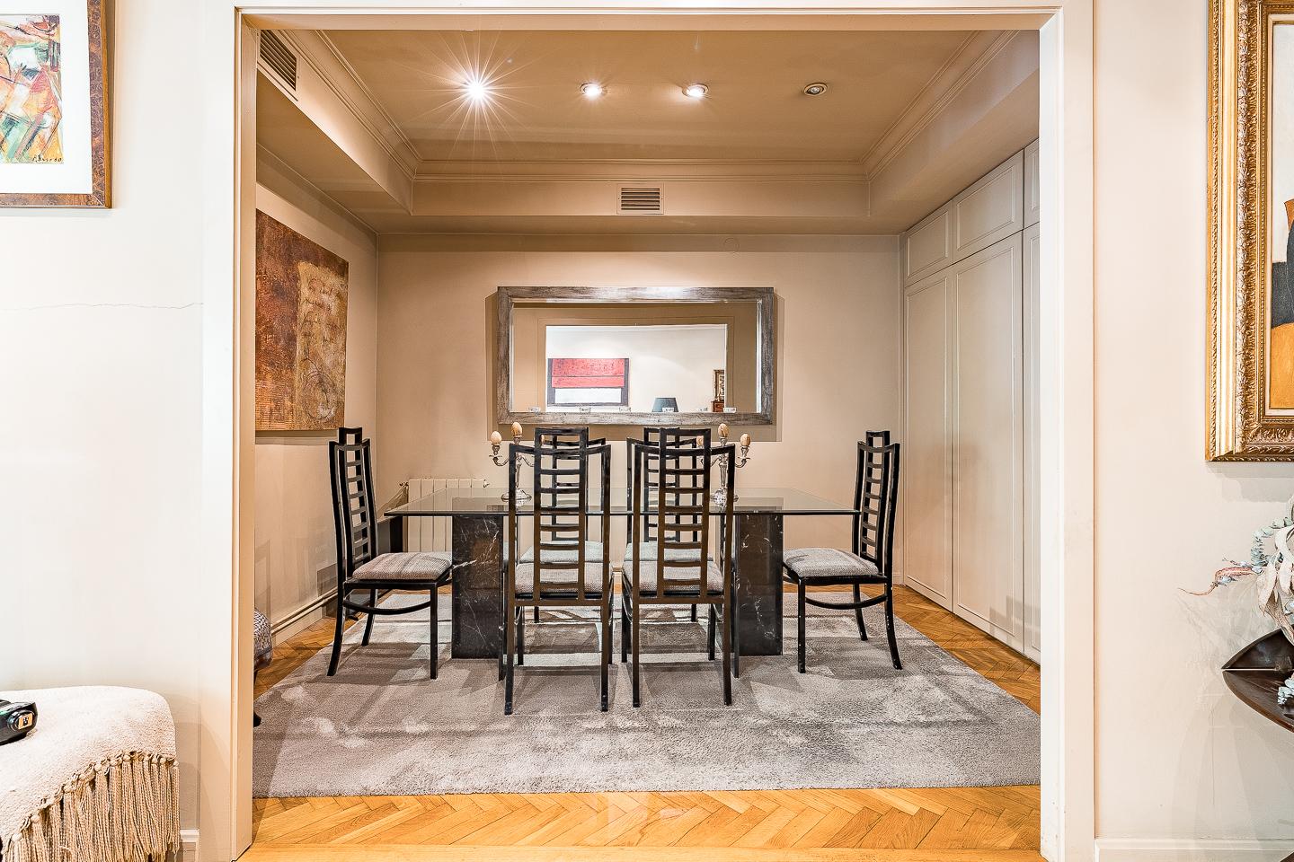 Imagen 11 Piso en venta en Barcelona / Barrio de Tres Torres , zona alta de Barcelona 