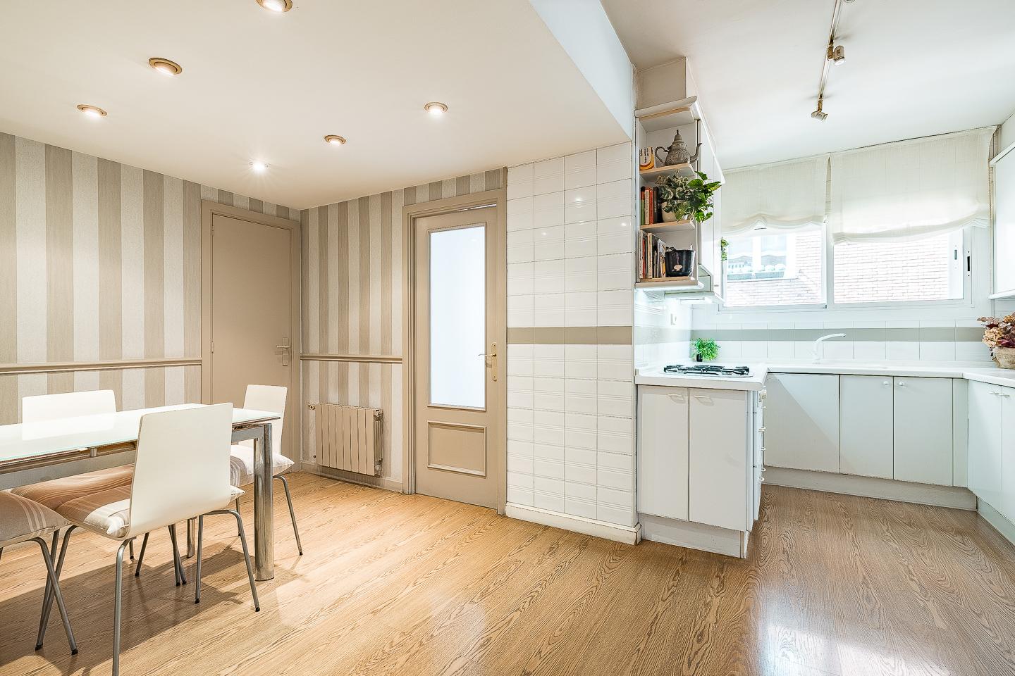 Imagen 28 Piso en venta en Barcelona / Barrio de Tres Torres , zona alta de Barcelona 