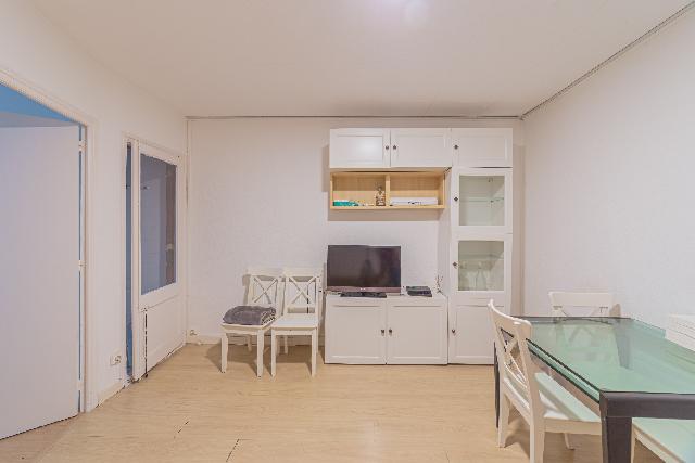 Imagen 3 Inmueble 305901 - Piso en venta en Barcelona / Próximo al Camp Nou