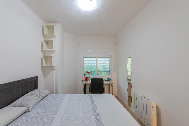 Imagen 12 Inmueble 305901 - Piso en venta en Barcelona / Próximo al Camp Nou