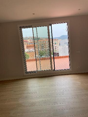 Imagen 1 Inmueble 306209 - Ático en venta en Barcelona / Próximo a Paseo Maragall