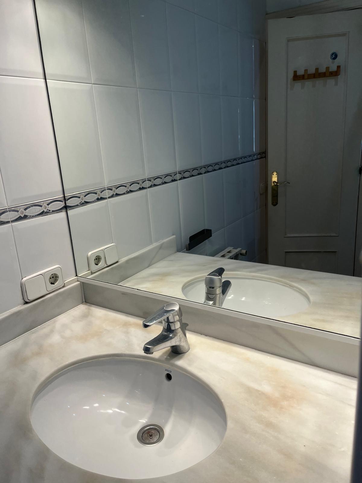 Imagen 14 Piso en venta en Barcelona / Próximo a Plaza Kennedy