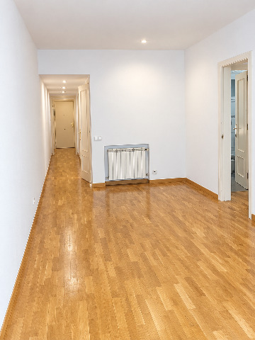Imagen 2 Inmueble 306488 - Piso en venta en Barcelona / Próximo a Plaza Kennedy