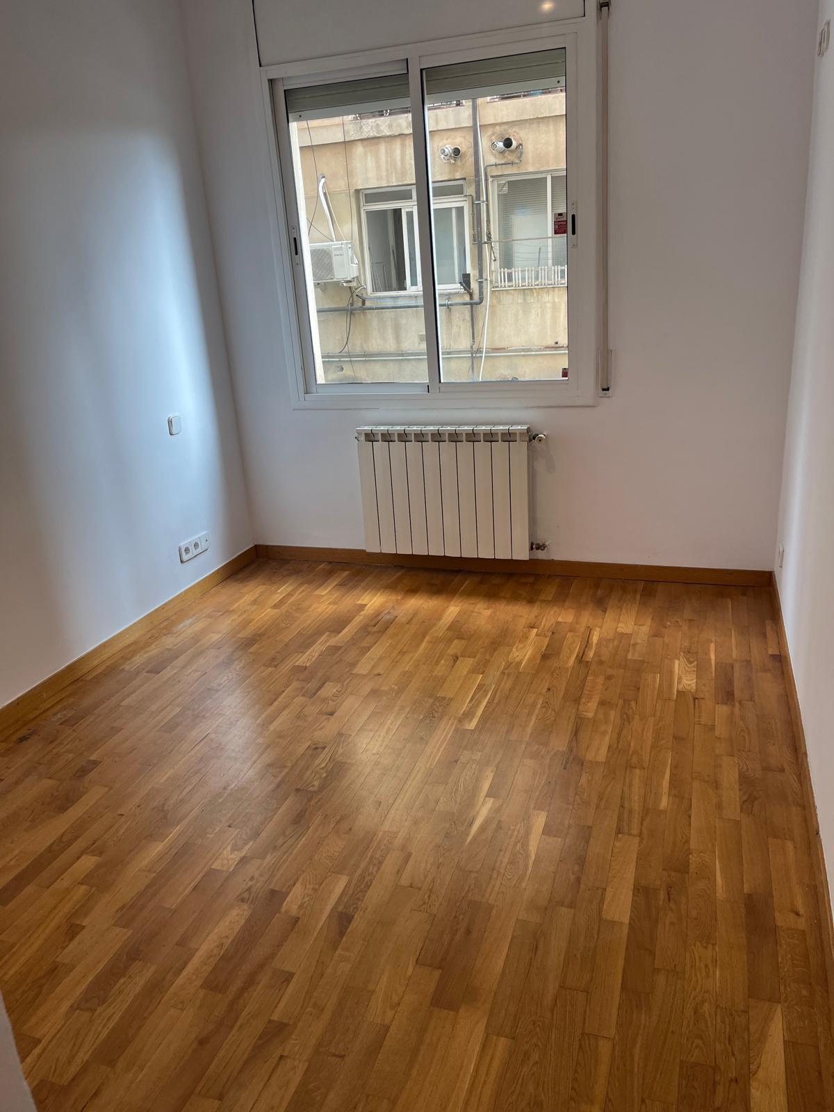 Imagen 11 Piso en venta en Barcelona / Próximo a Plaza Kennedy