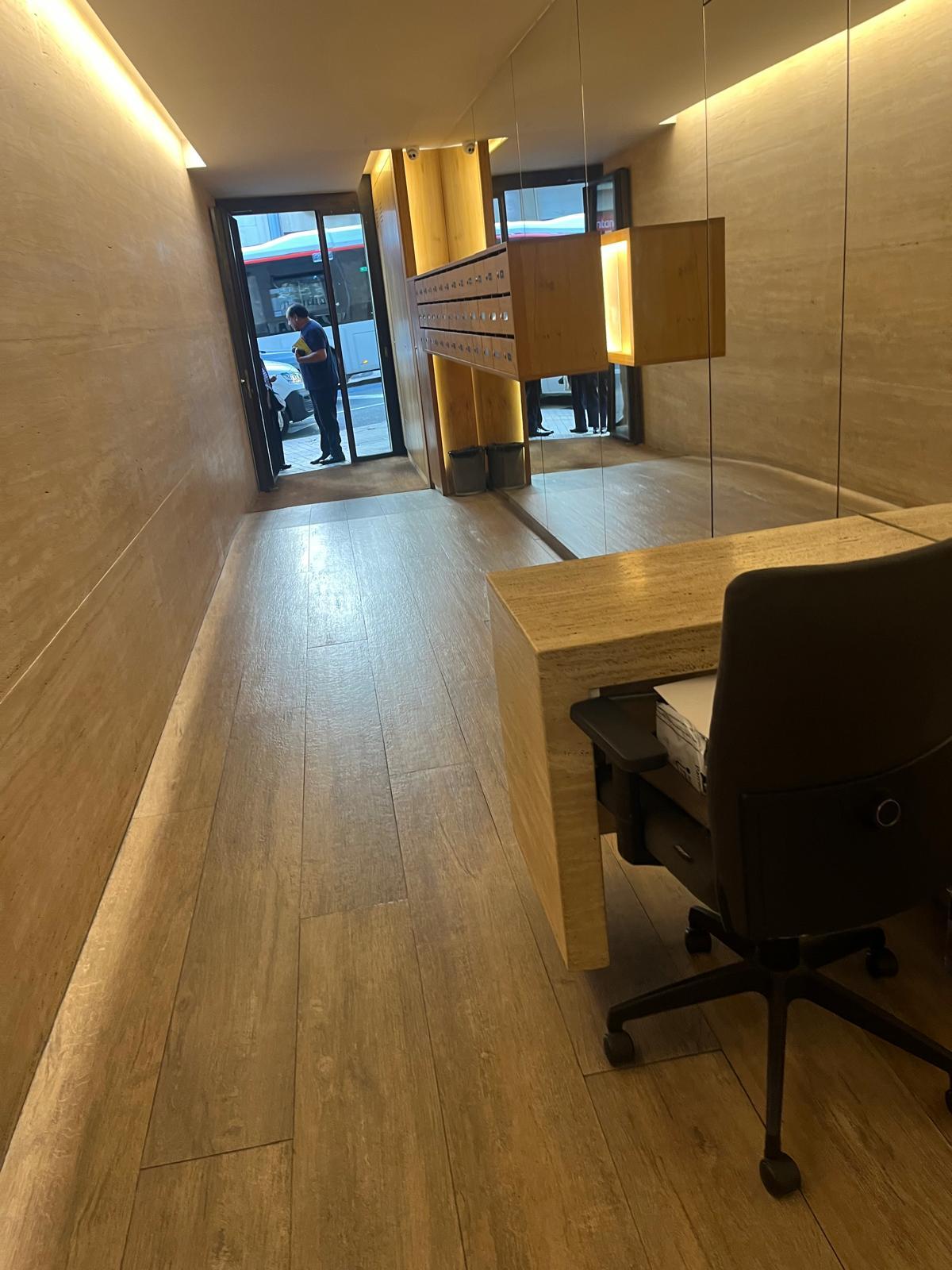 Imagen 21 Piso en venta en Barcelona / Próximo a Plaza Kennedy