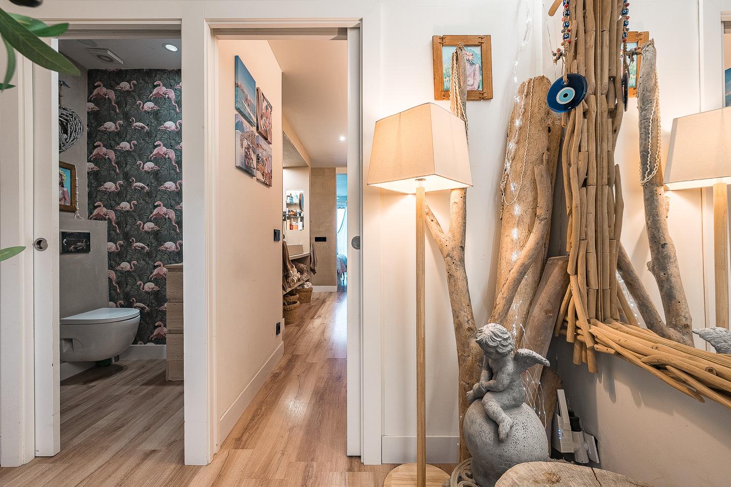 Imagen 26 Piso en venta en Barcelona / Frente al Mercat de Galvany