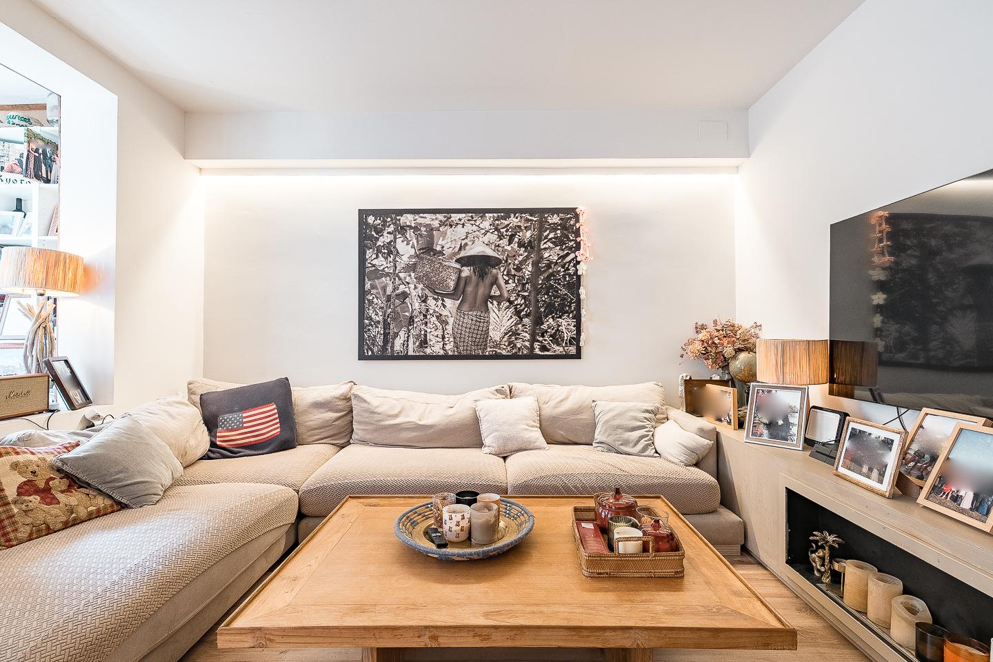 Imagen 2 Piso en venta en Barcelona / Frente al Mercat de Galvany