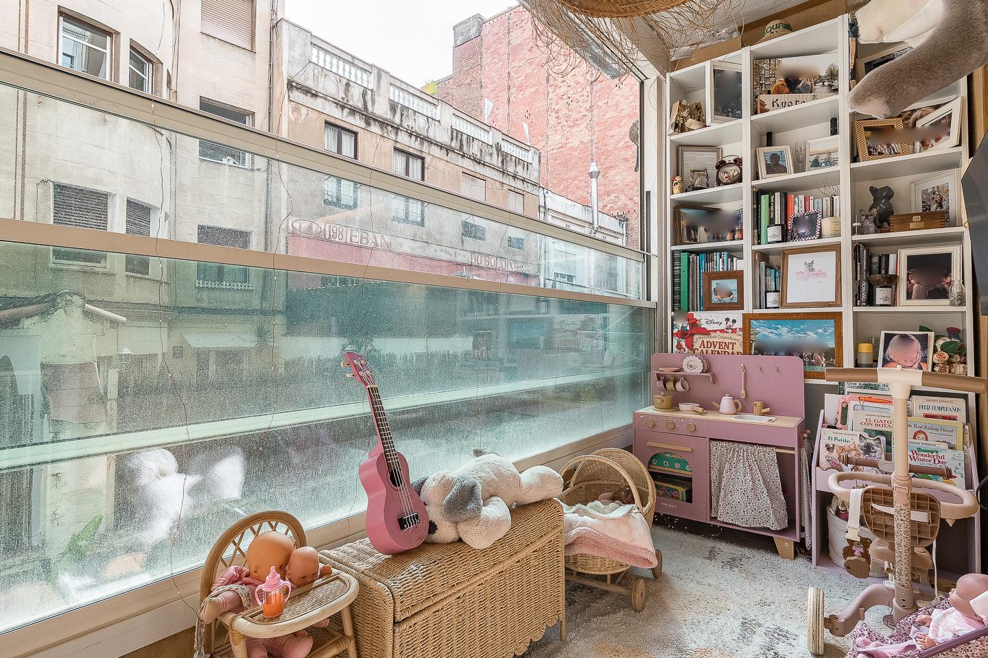 Imagen 13 Piso en venta en Barcelona / Frente al Mercat de Galvany