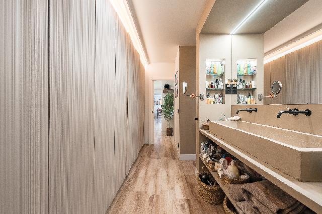 Imagen 6 Inmueble 306730 - Piso en venta en Barcelona / Frente al Mercat de Galvany