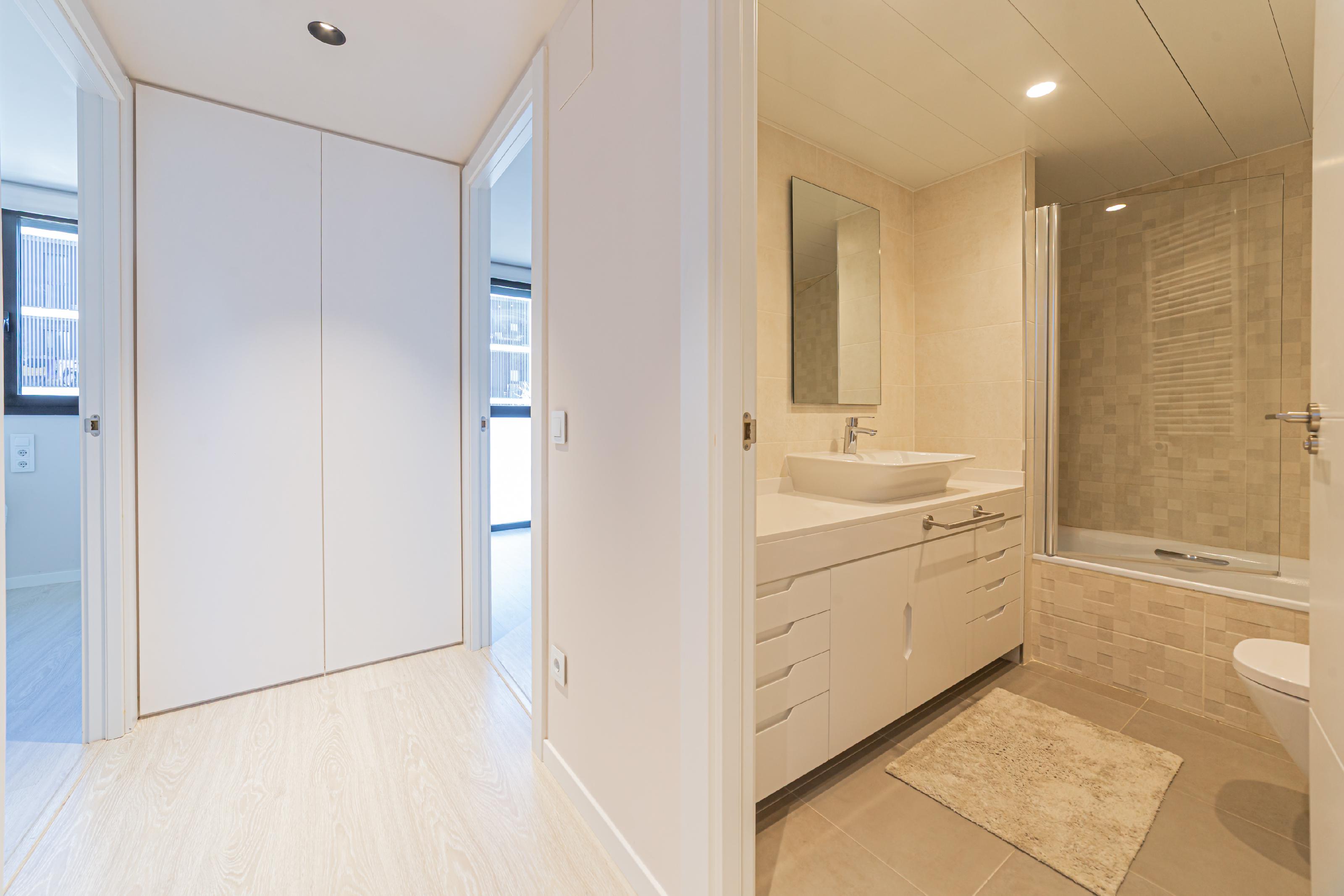 Imagen 8 Casa Adosada en venta en Sant Just Desvern / Mas Lluí - Els Miralls