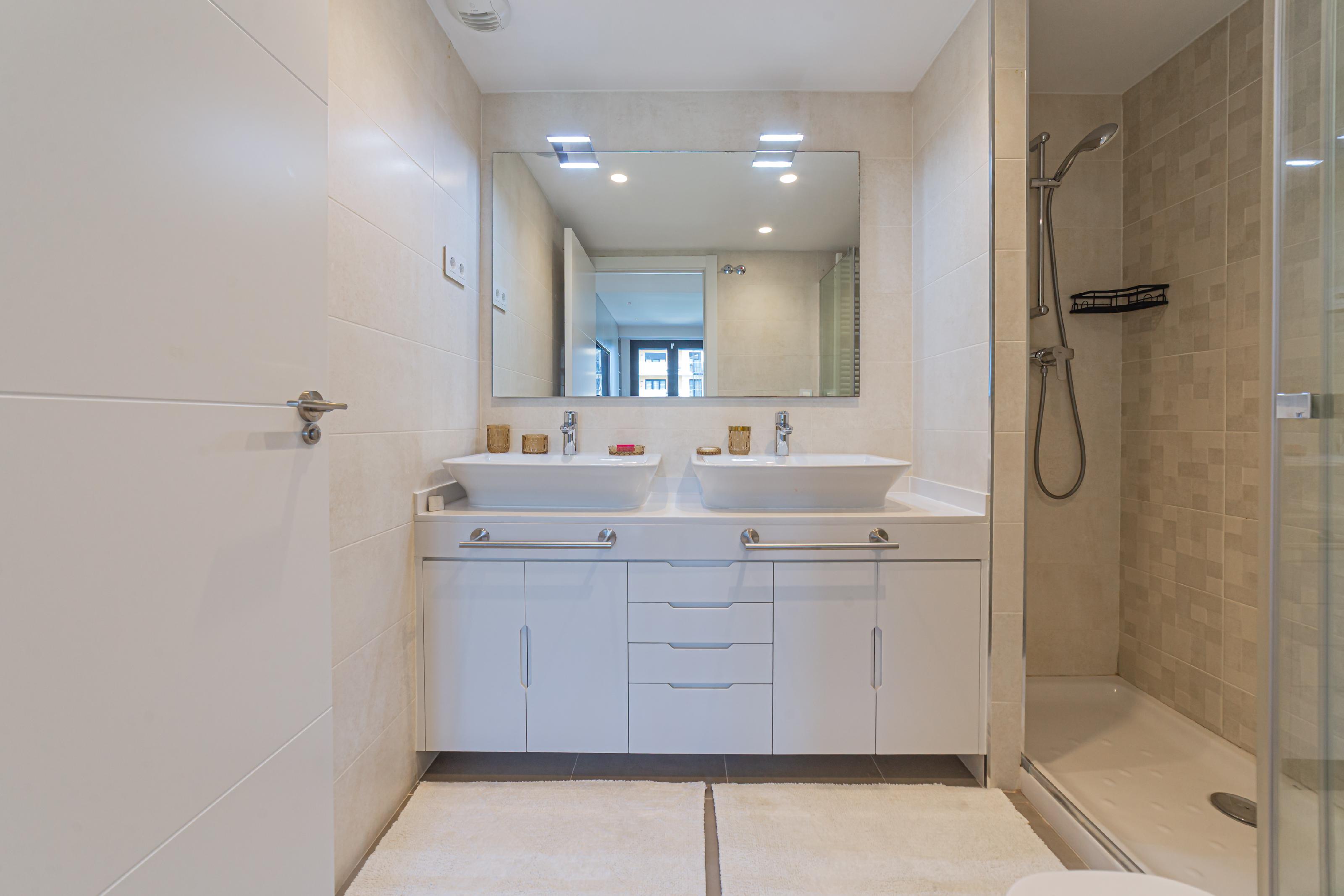 Imagen 6 Casa Adosada en venta en Sant Just Desvern / Mas Lluí - Els Miralls