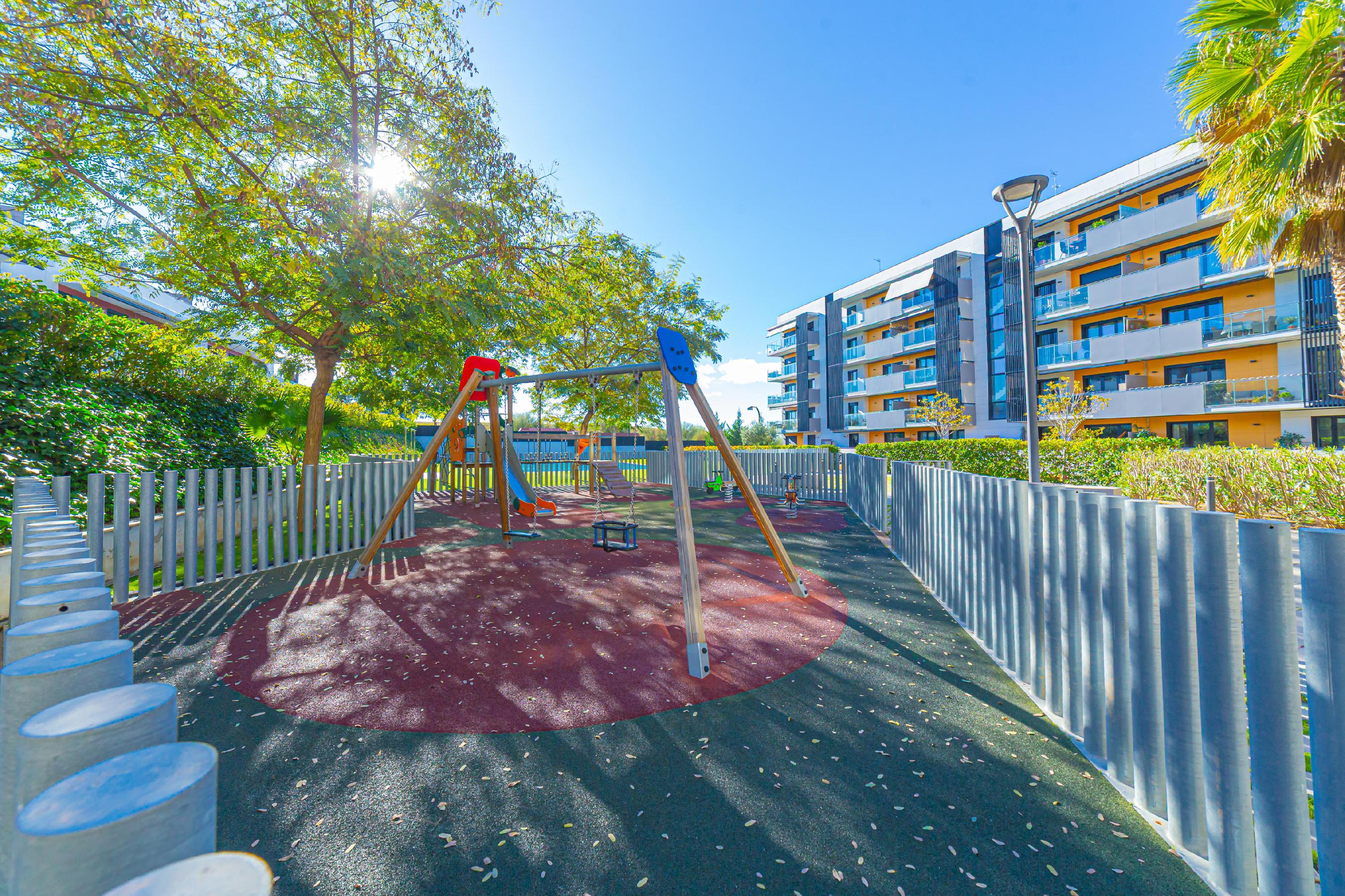 Imagen 18 Casa Adosada en venta en Sant Just Desvern / Mas Lluí - Els Miralls