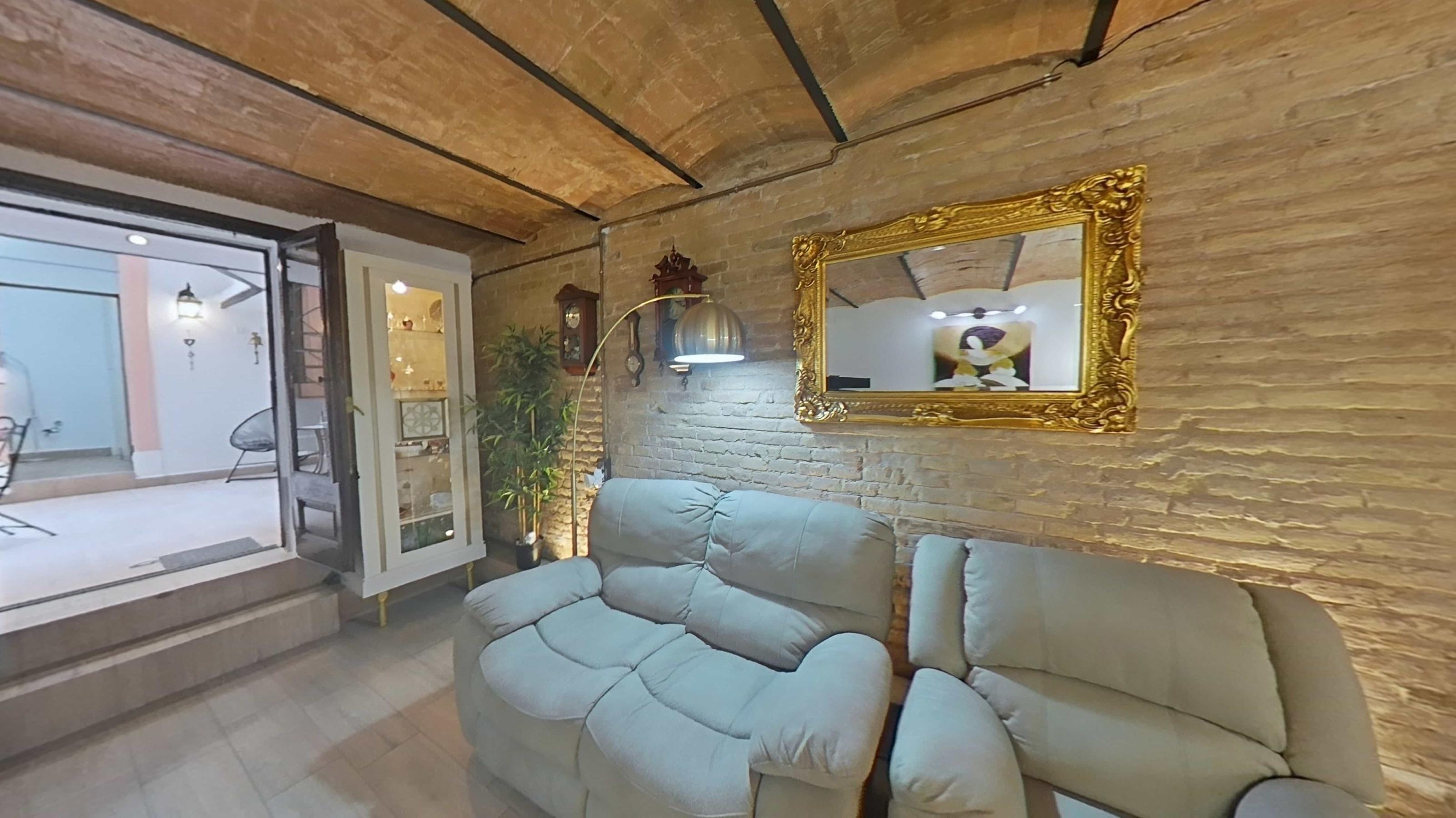 Imagen 12 Casa Adosada en venta en Barcelona / Plaça del Guinardó