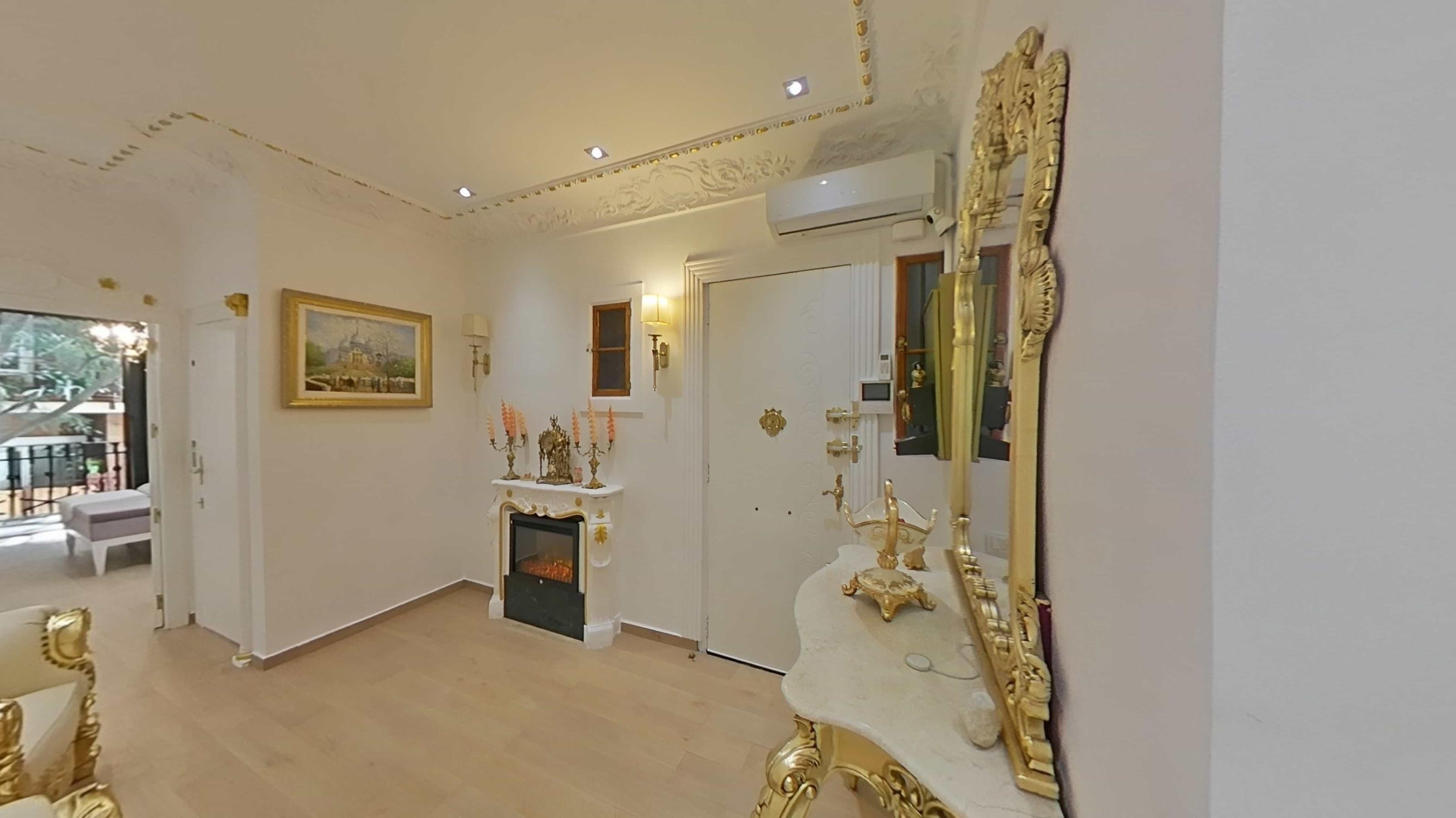 Imagen 35 Casa Adosada en venta en Barcelona / Plaça del Guinardó