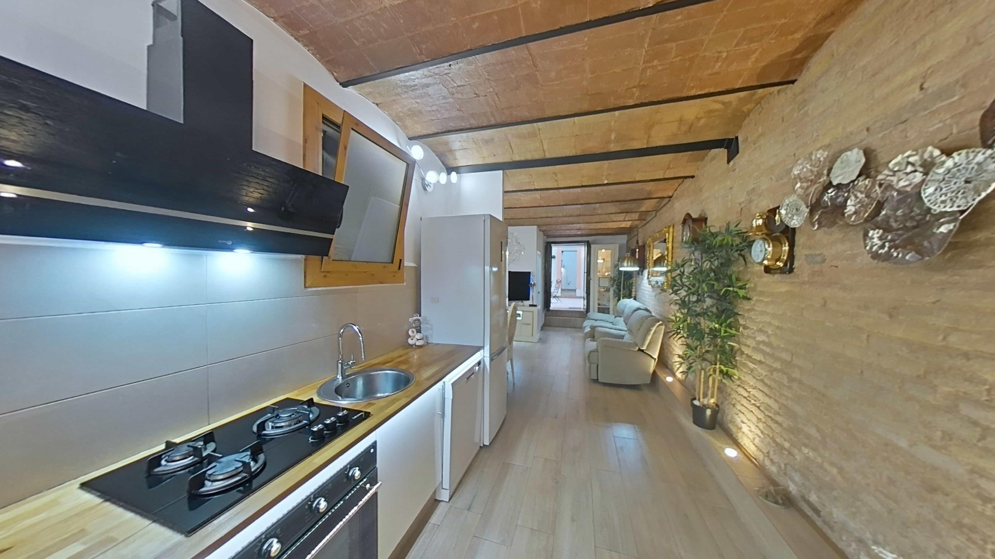 Imagen 8 Casa Adosada en venta en Barcelona / Plaça del Guinardó