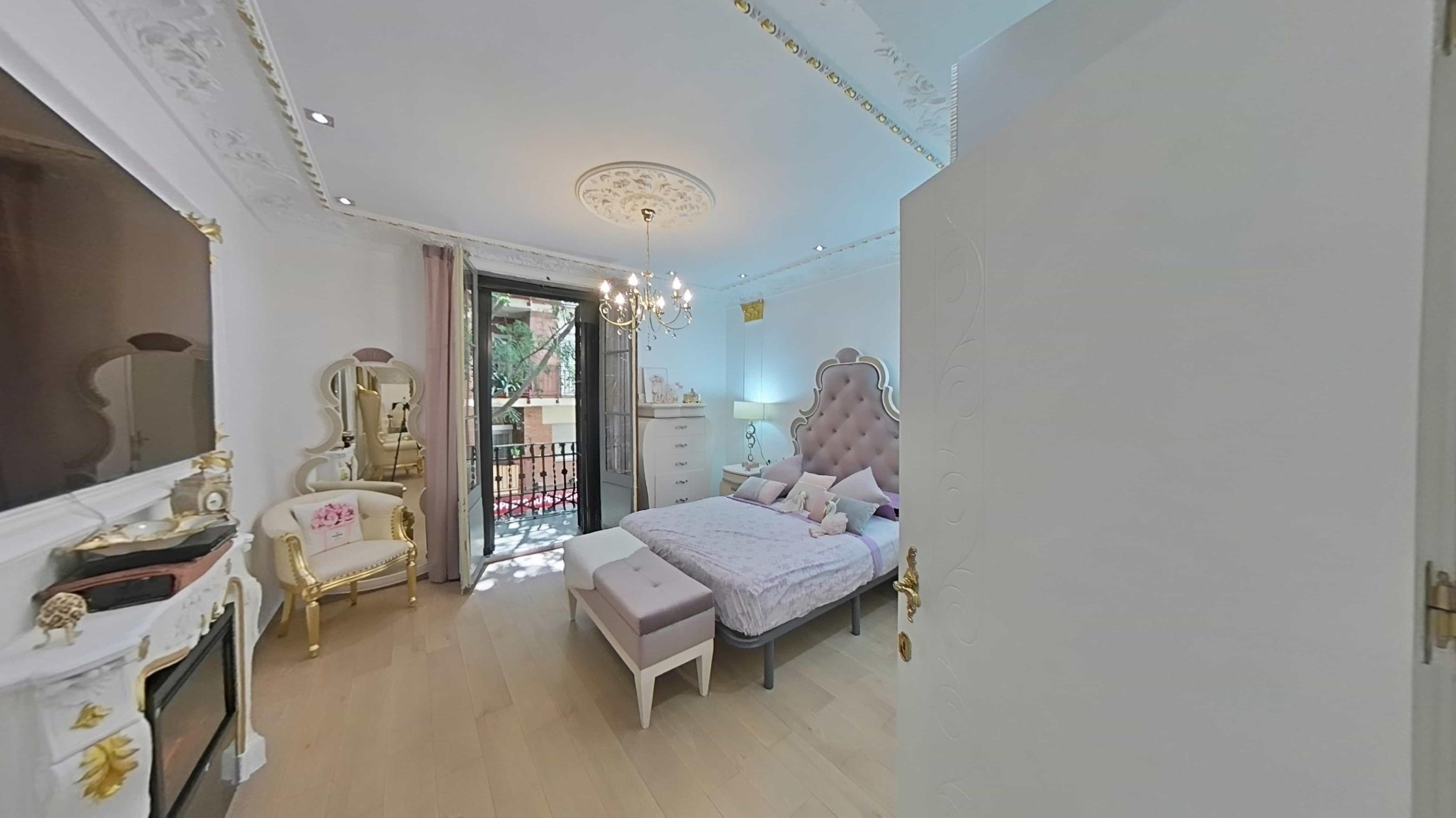 Imagen 40 Casa Adosada en venta en Barcelona / Plaça del Guinardó