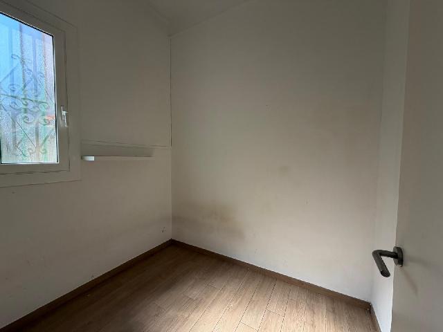 Imagen 11 Inmueble 298195 - Casa Adosada en venta en Barcelona / Plaça del Guinardó