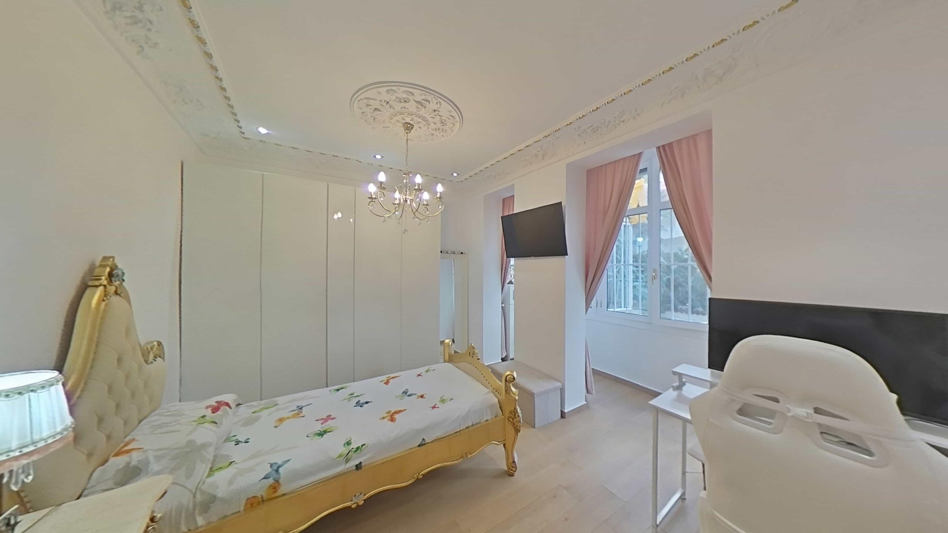 Imagen 31 Casa Adosada en venta en Barcelona / Plaça del Guinardó
