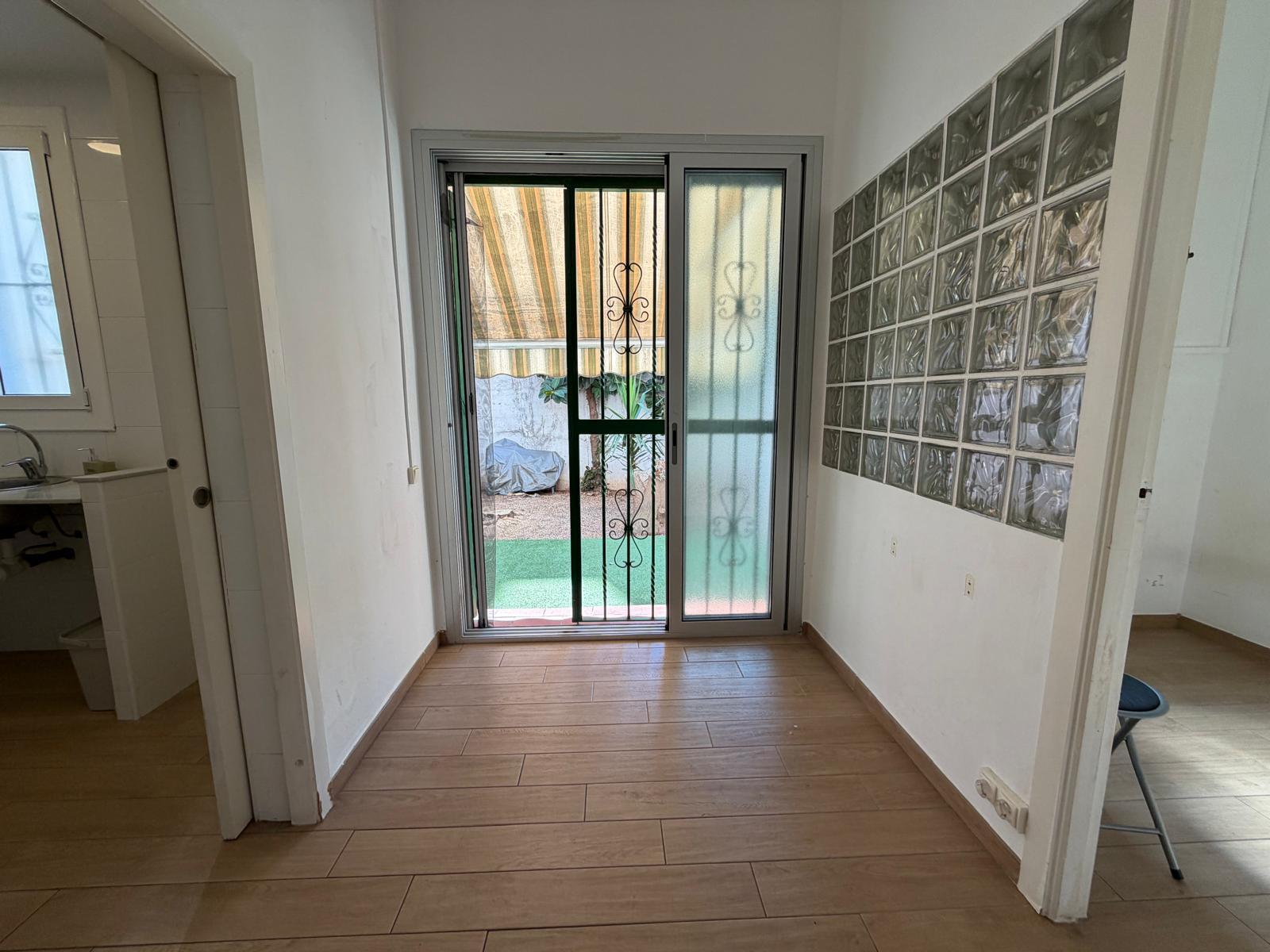 Imagen 10 Casa Adosada en venta en Barcelona / Plaça del Guinardó