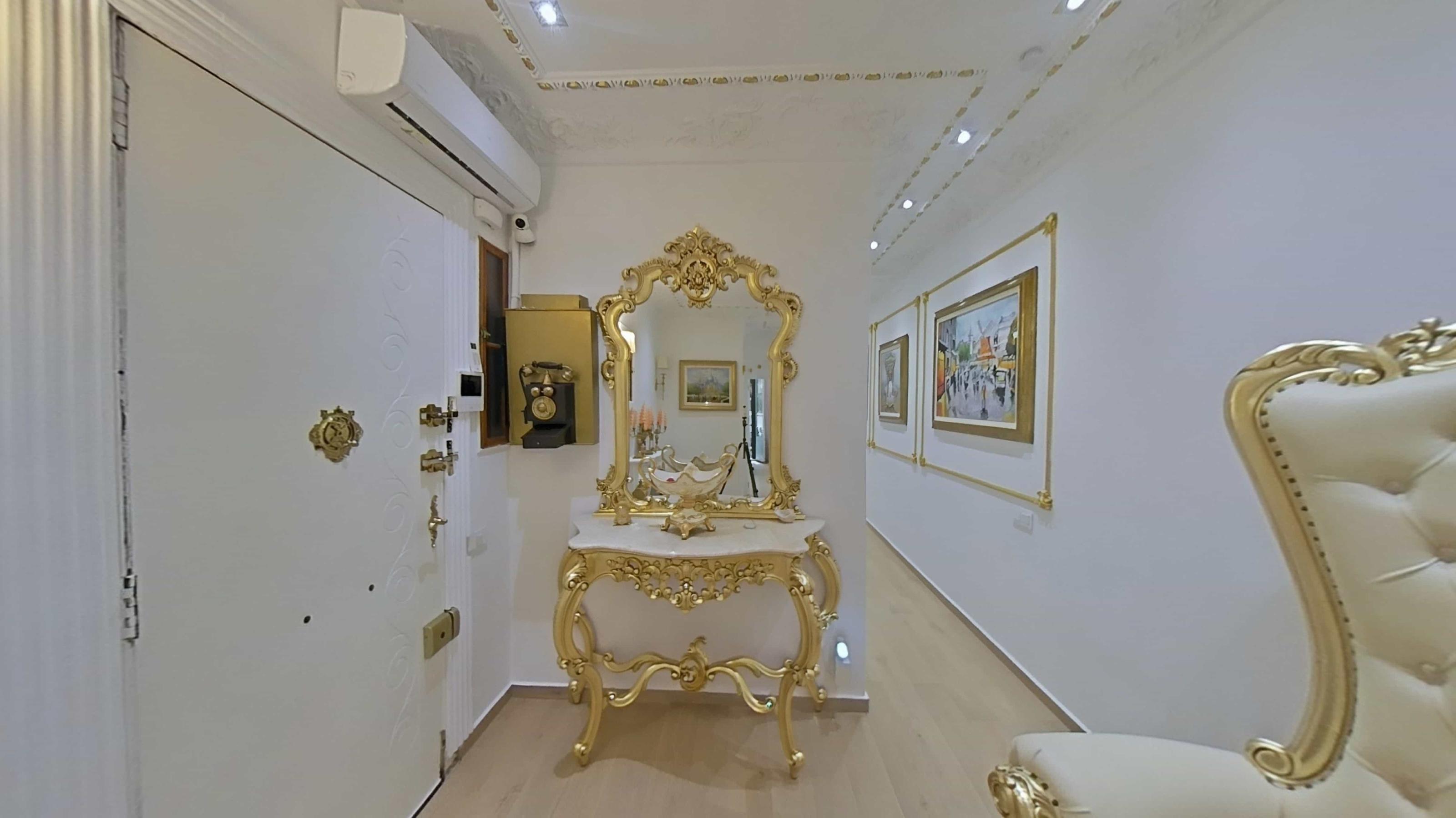 Imagen 37 Casa Adosada en venta en Barcelona / Plaça del Guinardó