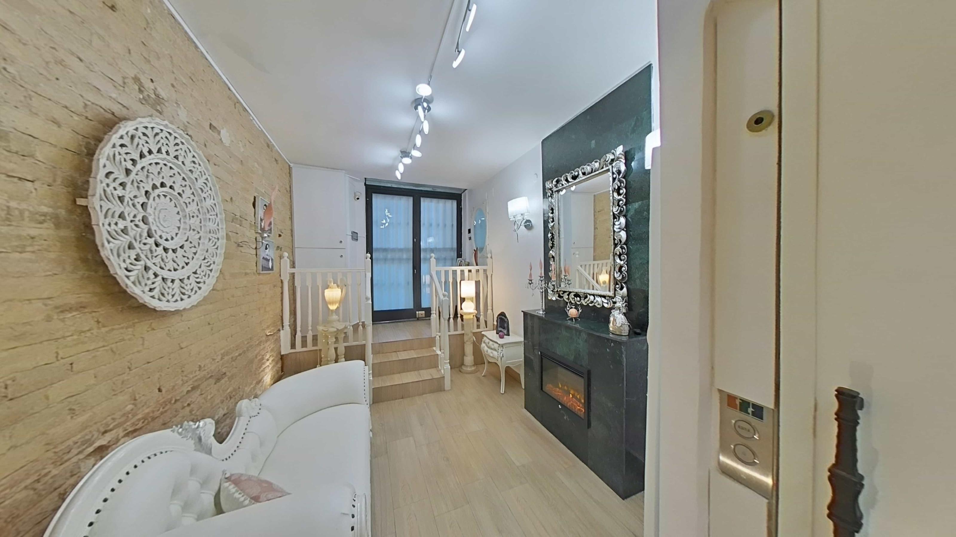 Imagen 6 Casa Adosada en venta en Barcelona / Plaça del Guinardó
