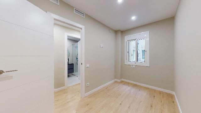 Imagen 26 Inmueble 299314 - Piso en venta en Barcelona / Ctra. Sants - Nou Camp