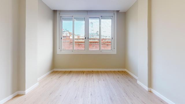 Imagen 8 Inmueble 299314 - Piso en venta en Barcelona / Ctra. Sants - Nou Camp