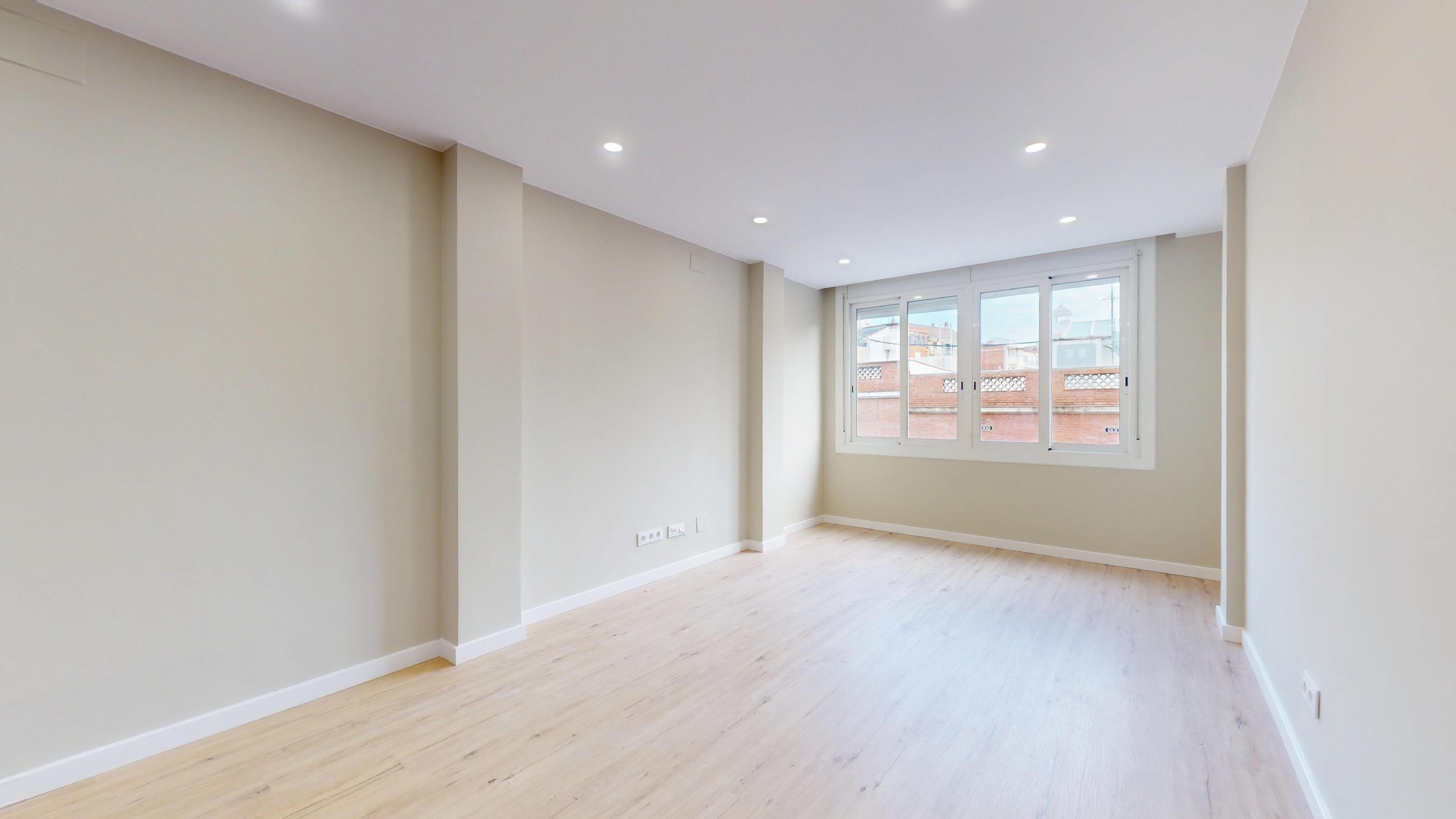 Imagen 7 Piso en venta en Barcelona / Ctra. Sants - Nou Camp