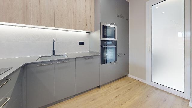 Imagen 2 Inmueble 299314 - Piso en venta en Barcelona / Ctra. Sants - Nou Camp