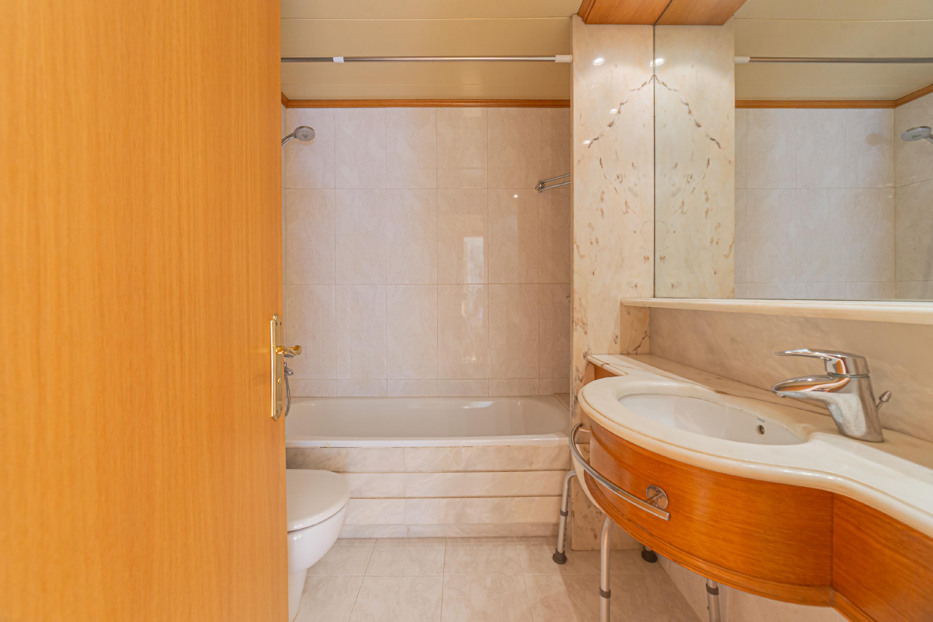 Imagen 22 Piso en venta en Barcelona / Pza. Tetuan - Pso. Sant Joan