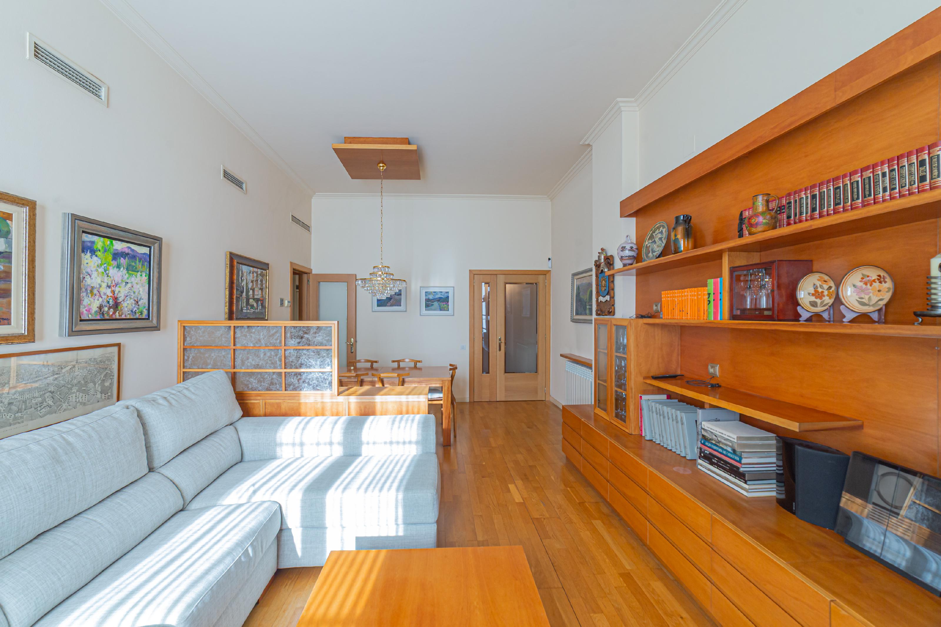 Imagen 8 Piso en venta en Barcelona / Pza. Tetuan - Pso. Sant Joan