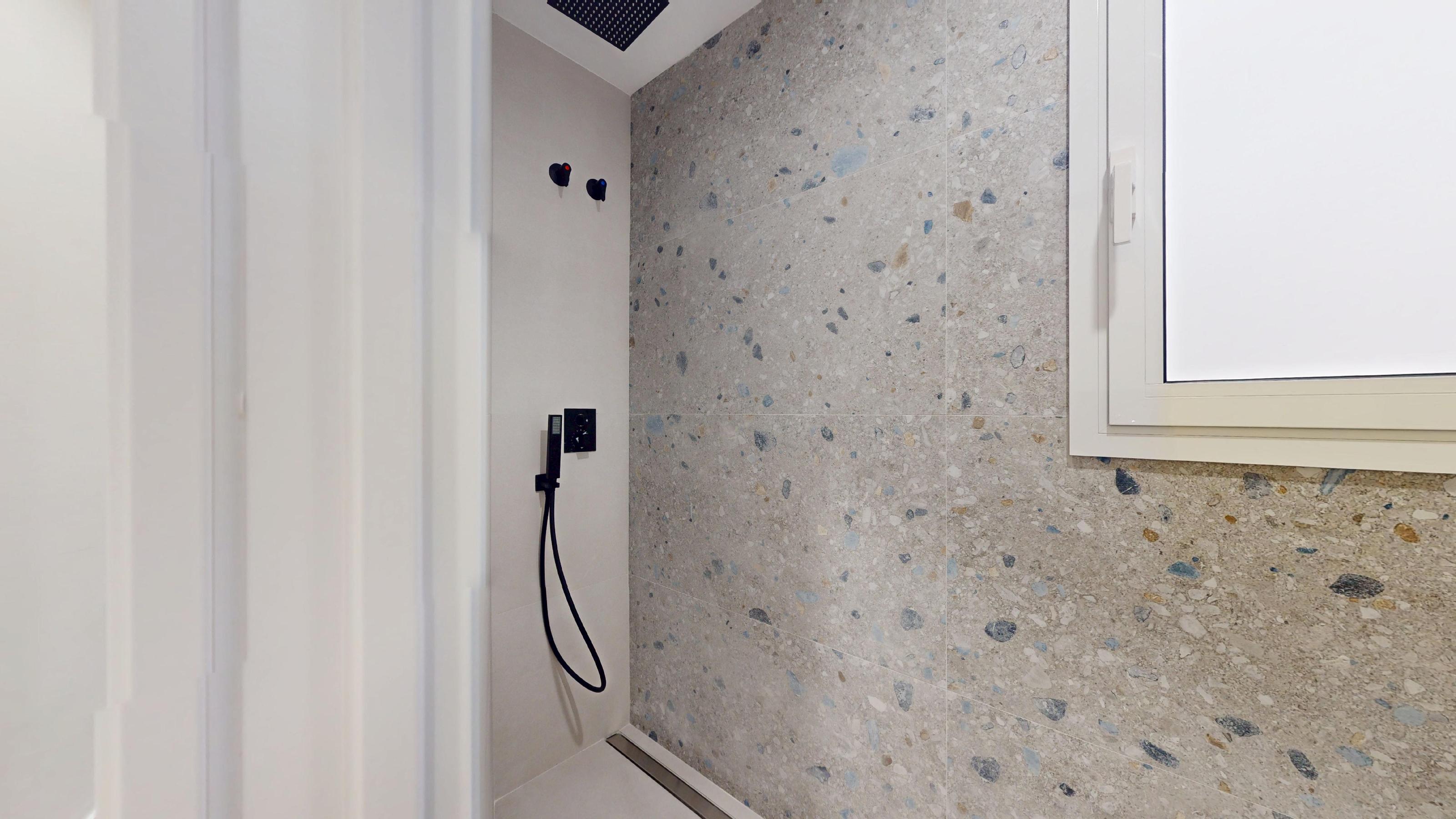 Imagen 32 Piso en venta en Barcelona / Rambla Brasil - Plaça de Vázques de Mella