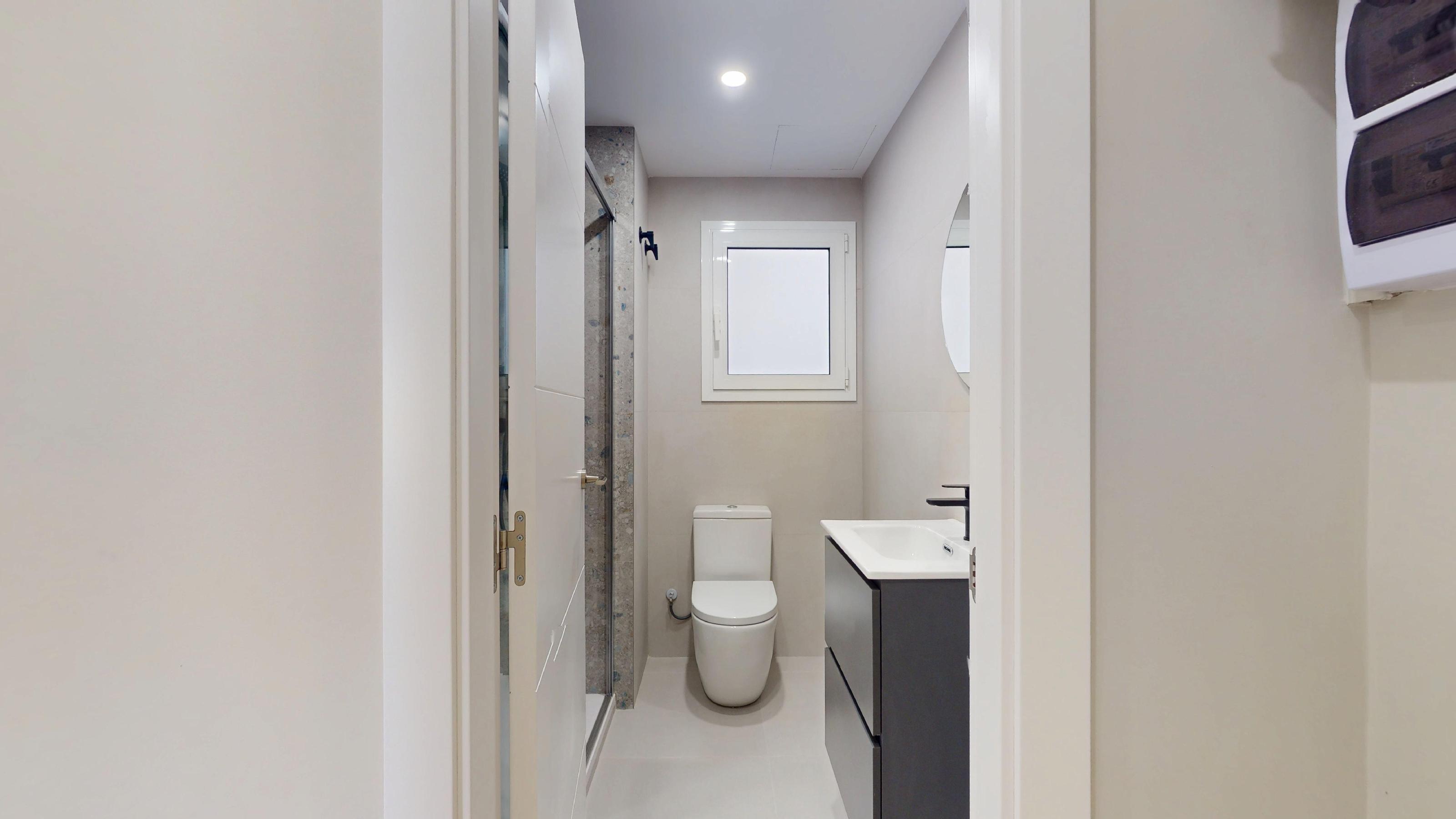 Imagen 30 Piso en venta en Barcelona / Rambla Brasil - Plaça de Vázques de Mella